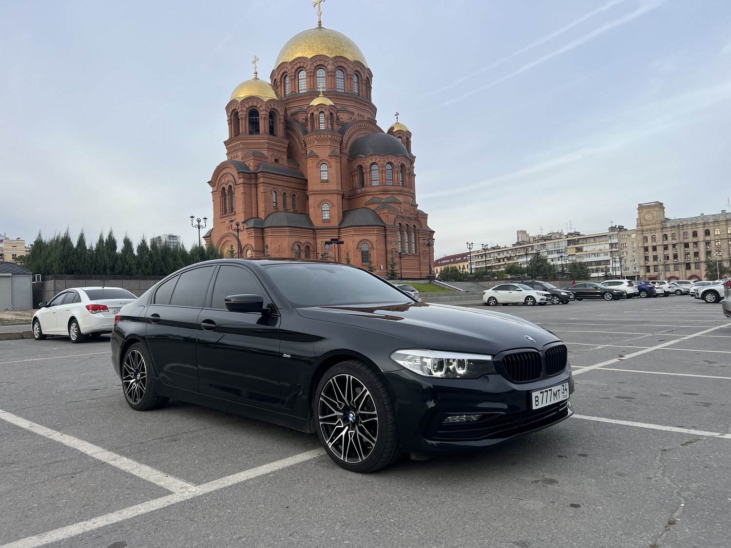 <span style="font-weight: bold; font-style: italic;">БМВ 5&nbsp;</span>